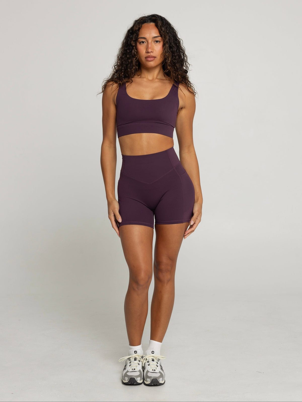 UNIFORM POCKET SHORTS - PLUM