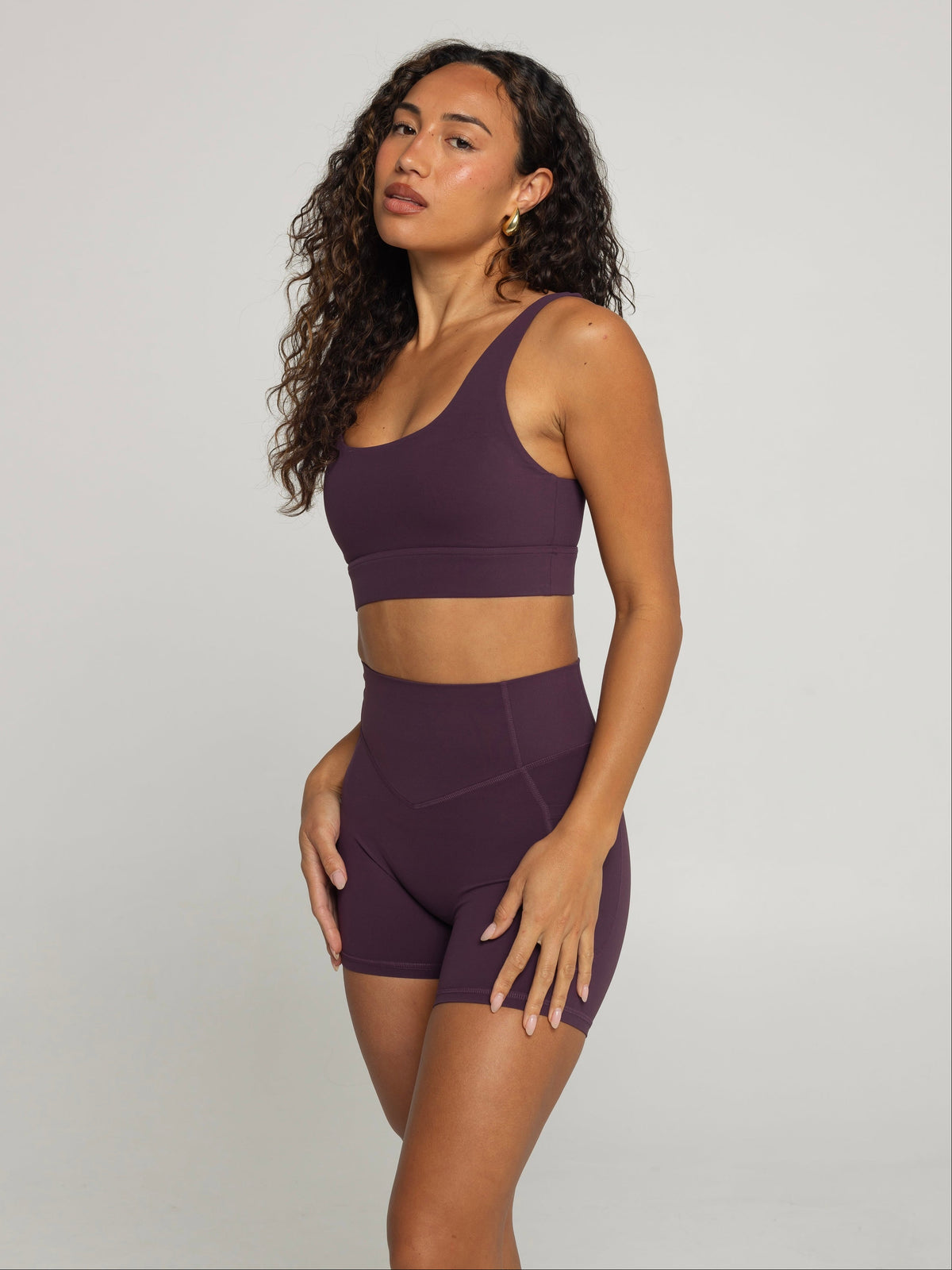UNIFORM POCKET SHORTS - PLUM