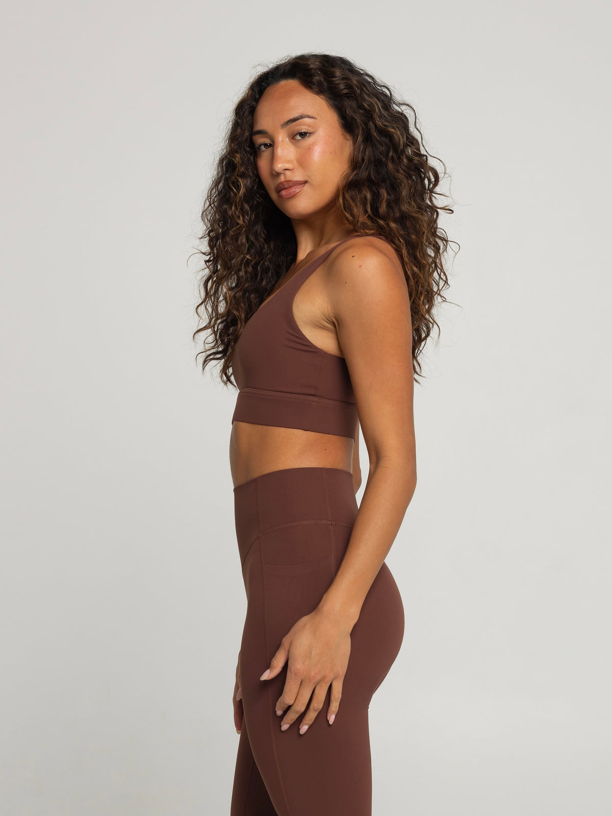 UNIFORM SCOOP BRA - CHOCOLATE