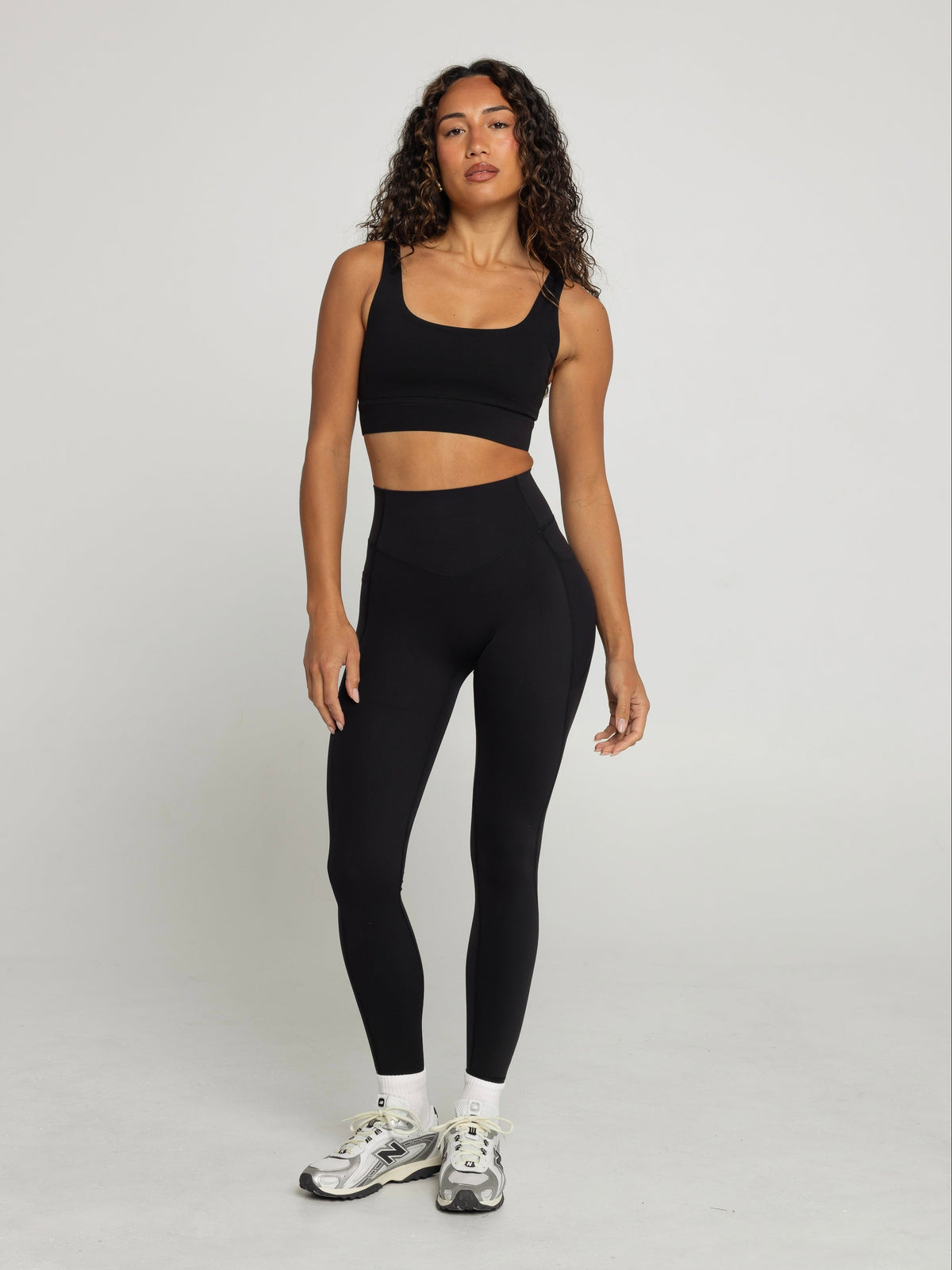 UNIFORM POCKET LEGGINGS - BLACK