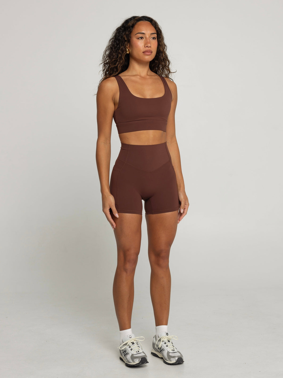 UNIFORM POCKET SHORTS - CHOCOLATE