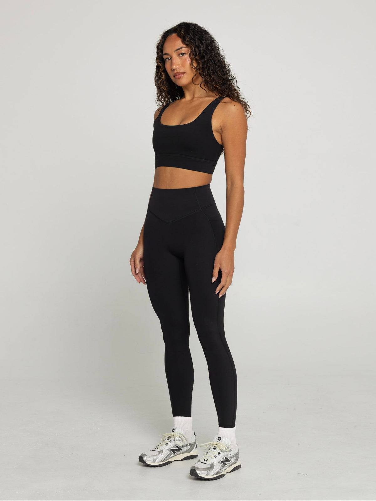 UNIFORM POCKET LEGGINGS - BLACK