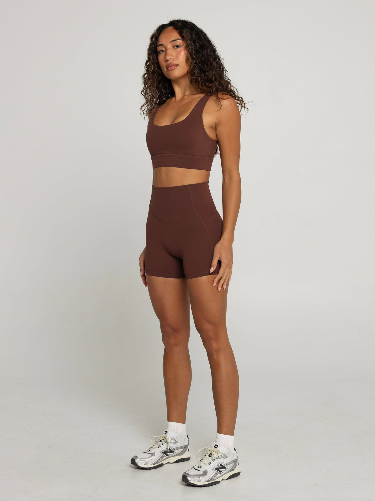 UNIFORM POCKET SHORTS - CHOCOLATE