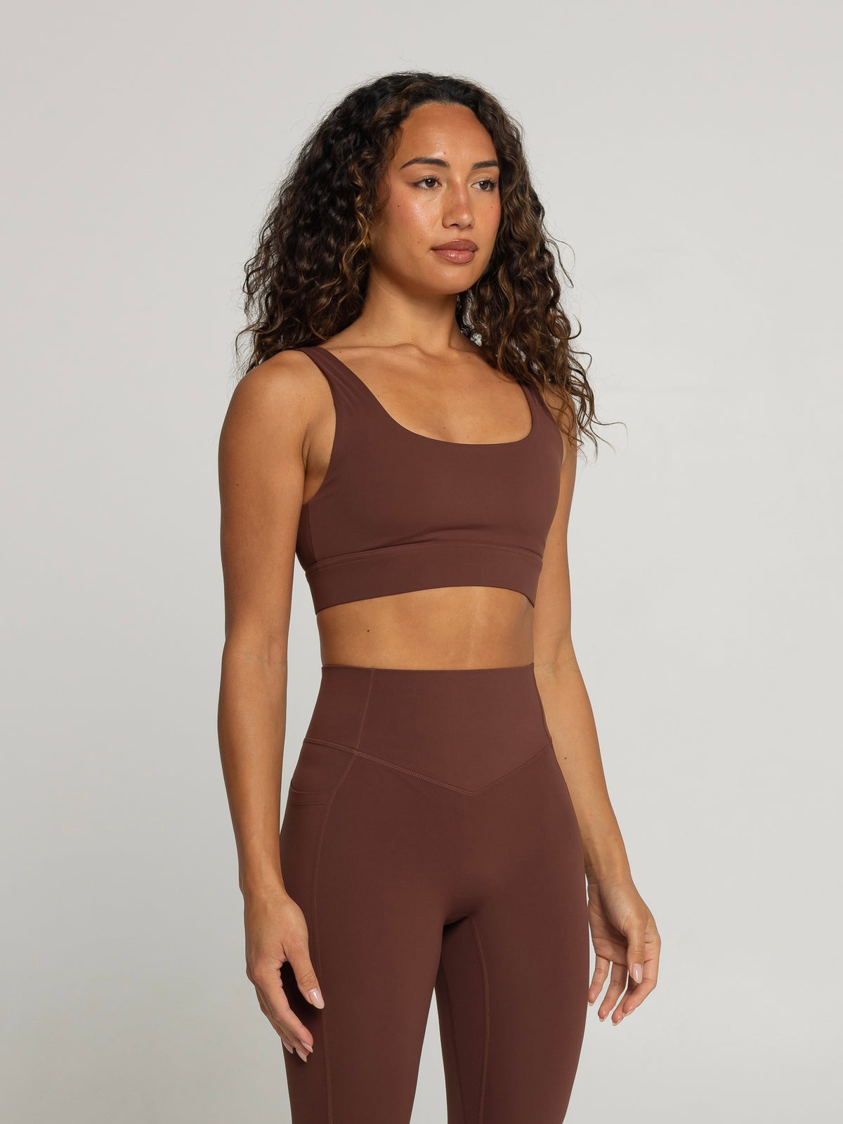 UNIFORM SCOOP BRA - CHOCOLATE